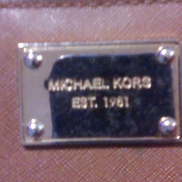 Michael Kors Coin Purse - Picture 4 of 4
